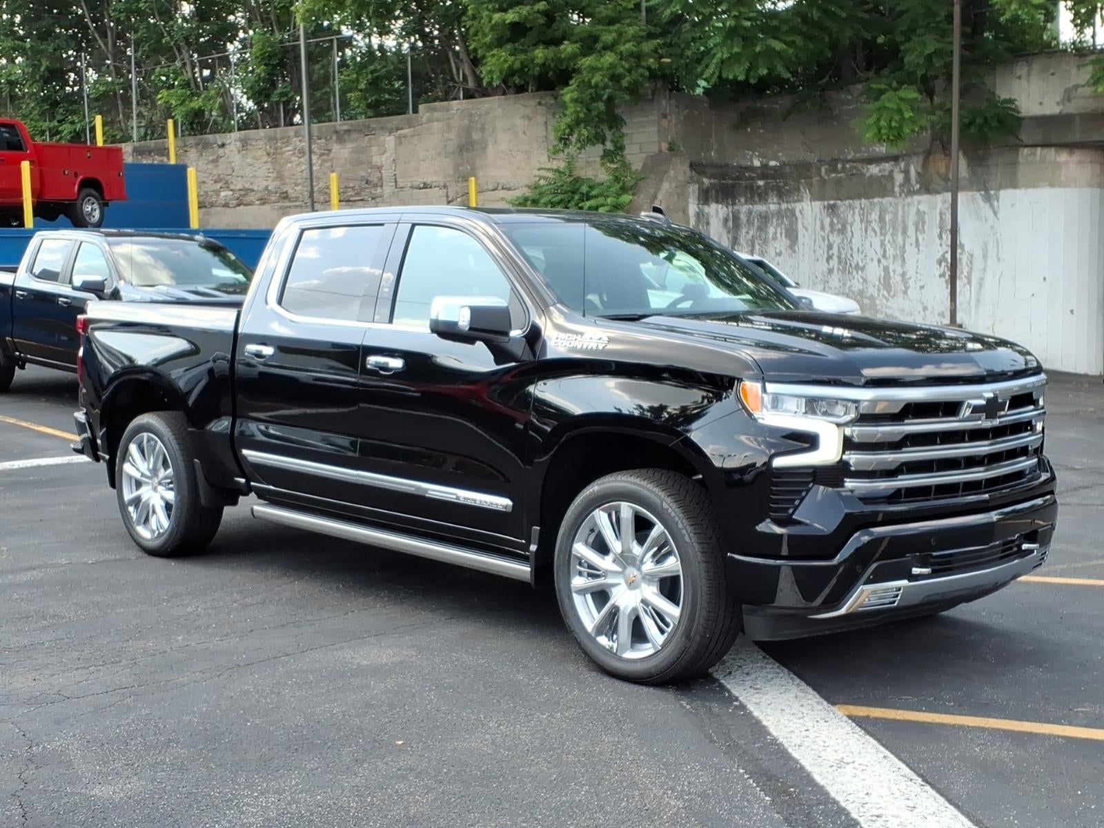 2026 Chevrolet Silverado 1500 High Country in Black — front three-quarter view