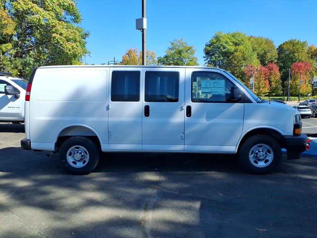 2025 Chevrolet Express Cargo — side profile view